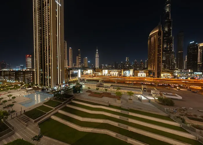 2Br Burj Khalifa Fireworks View